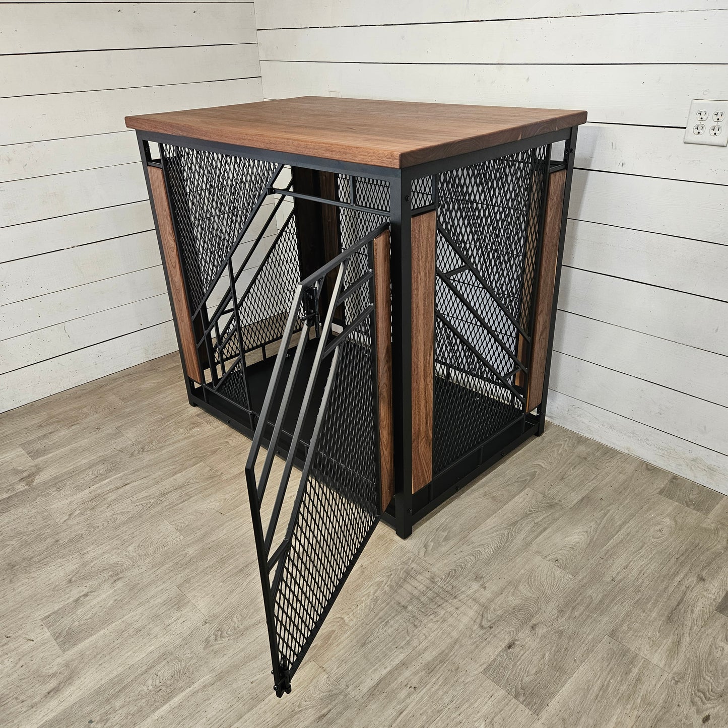 Custom Remy XX-Large Dog Crate, Bolt Together design, Assemble in Place